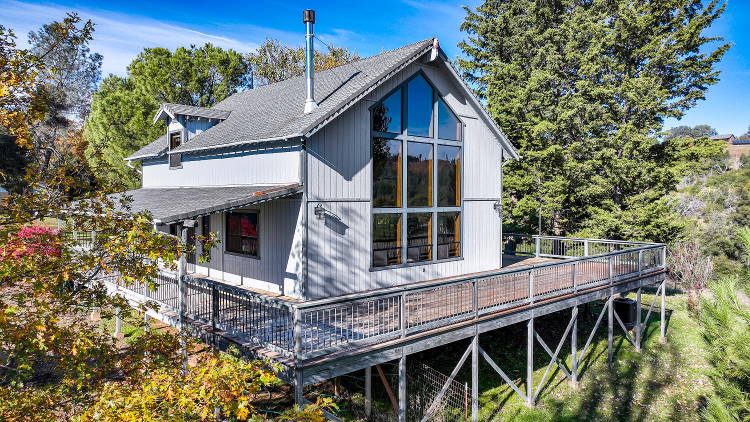 a view of house with a outdoor space