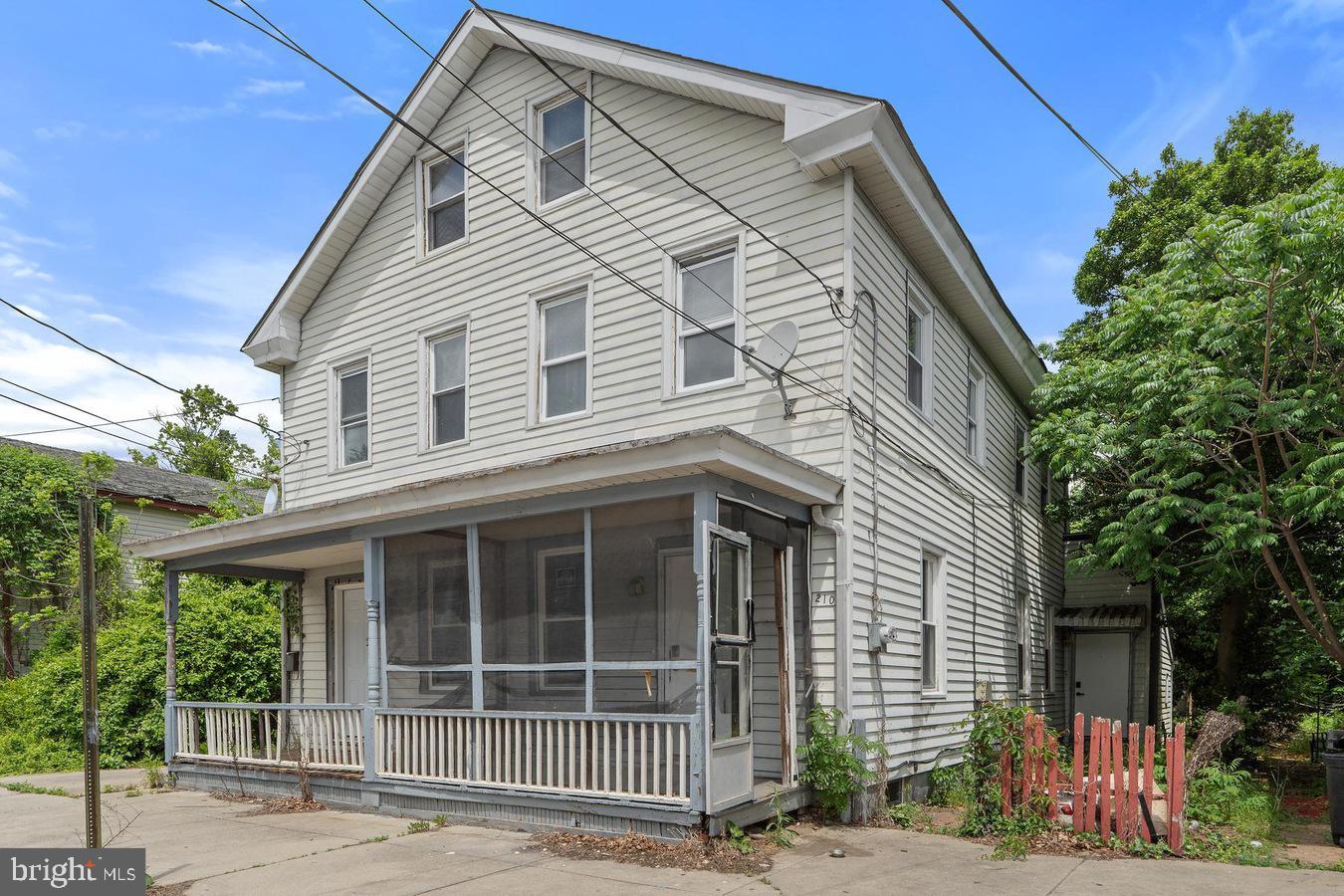 210 Church Street Salem, NJ 08079 - Photo 3 of 35 a view of a house with a window
