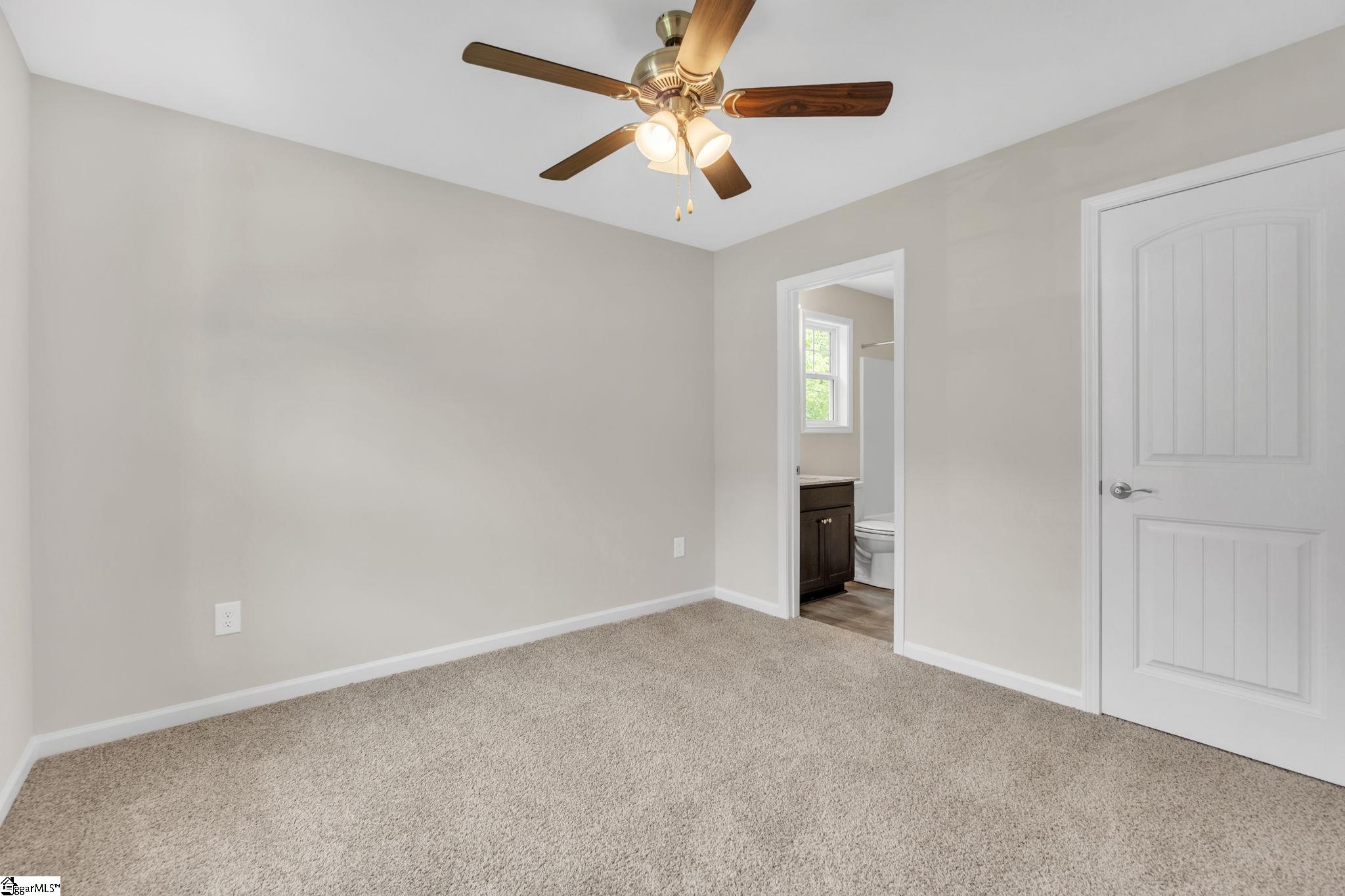 215 Stratford Road Greenville, SC 29605 - Photo 7 of 32 Gallery Image 7