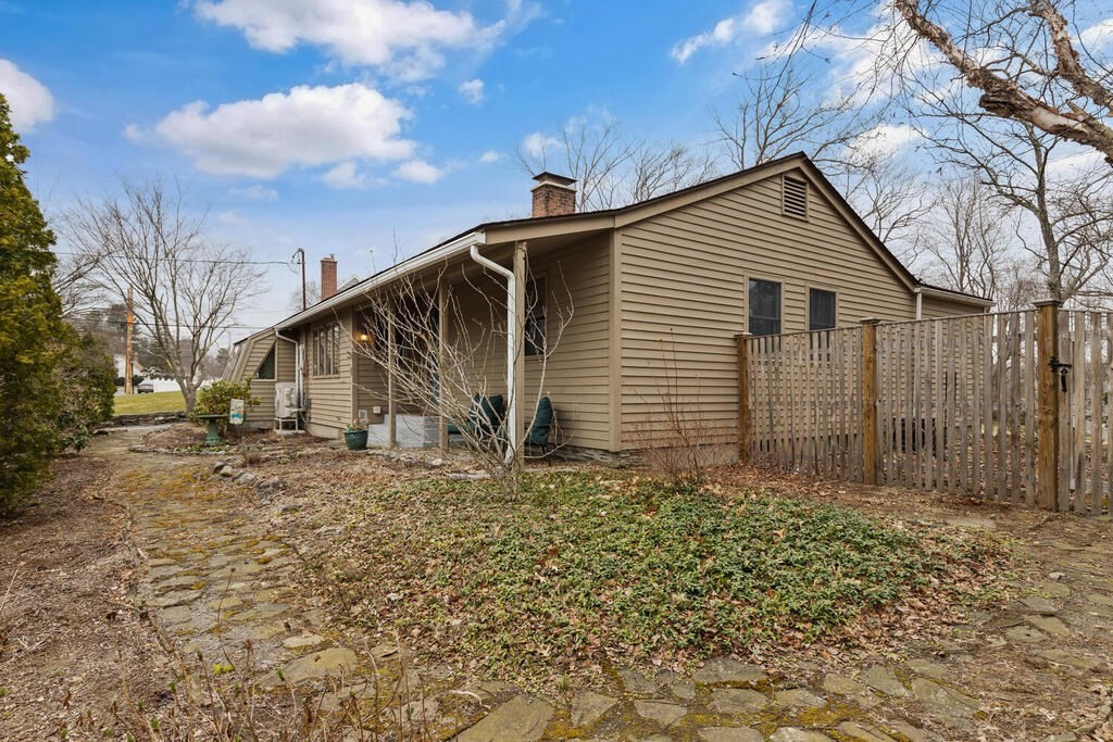 1 Meadowbrook Road Hudson, MA 01749 - Photo 26 of 36