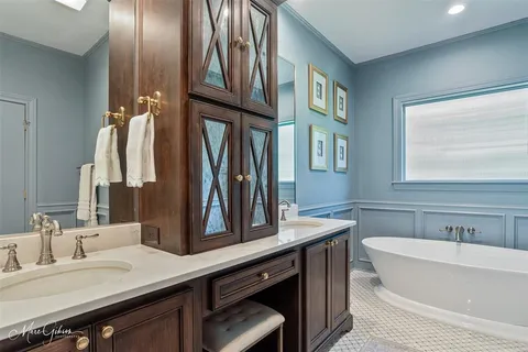 $925,000 | 551 Sherwood Road, Shreveport, LA 71106