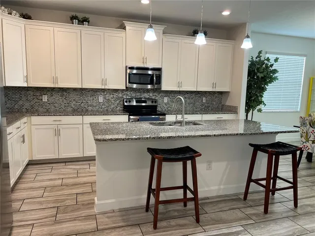 $3,900 | 4715 Sleepy Hollow Drive, Kissimmee, FL 34746