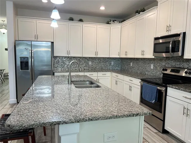 $3,900 | 4715 Sleepy Hollow Drive, Kissimmee, FL 34746