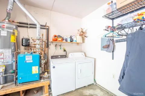 a view of a garage