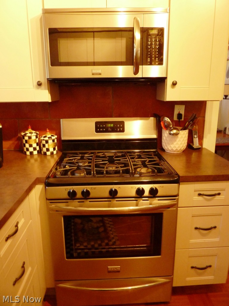 997 Roanoke Road Cleveland Heights, OH 44121 - Photo 19 of 25