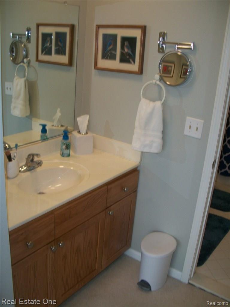 62402 Raleigh Court, Unit 2 South Lyon, MI 48178 - Photo 28 of 45 100_5155.JPG
