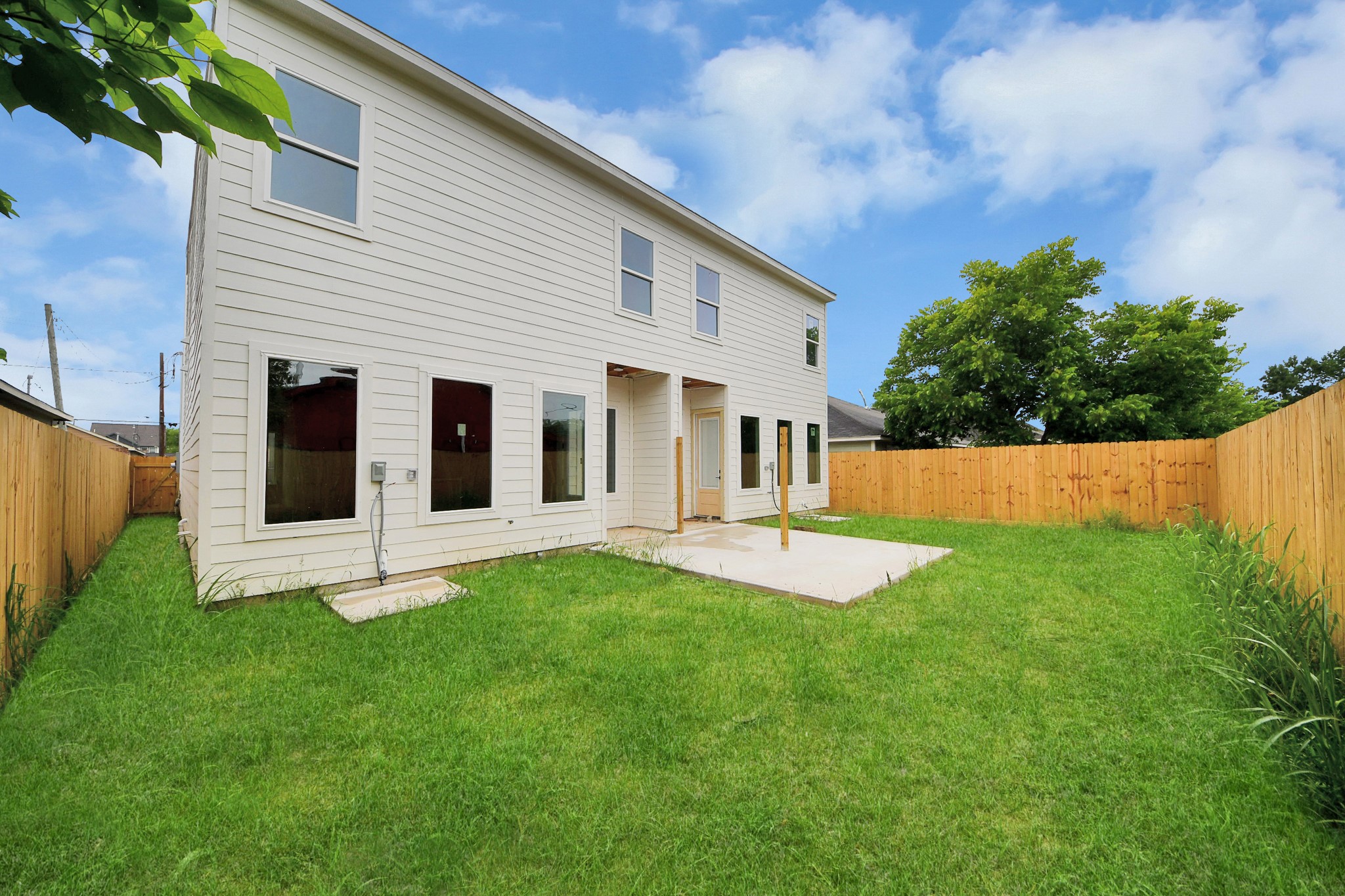 8206 Colonial Lane Houston, TX 77051 - Photo 29 of 31 a view of a house with backyard and porch