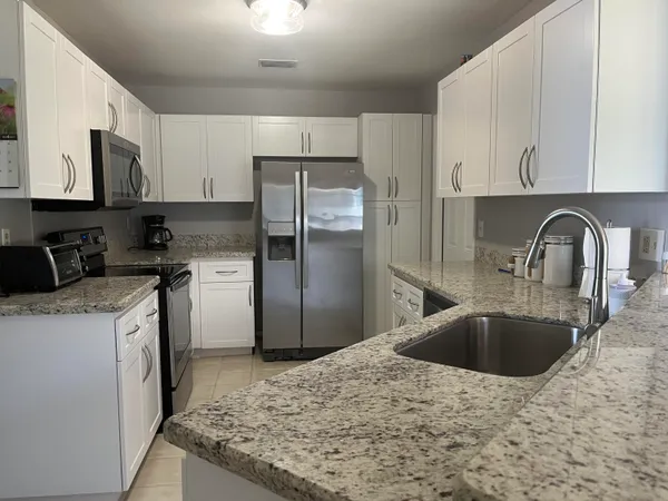 $3,800 | 902 Ocean Dunes Circle, Jupiter, FL 33477