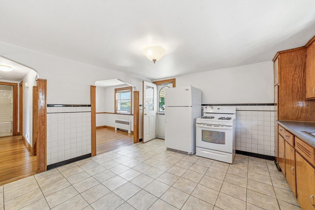 126 Brookfield Road Winthrop, MA 02152 - Photo 21 of 39