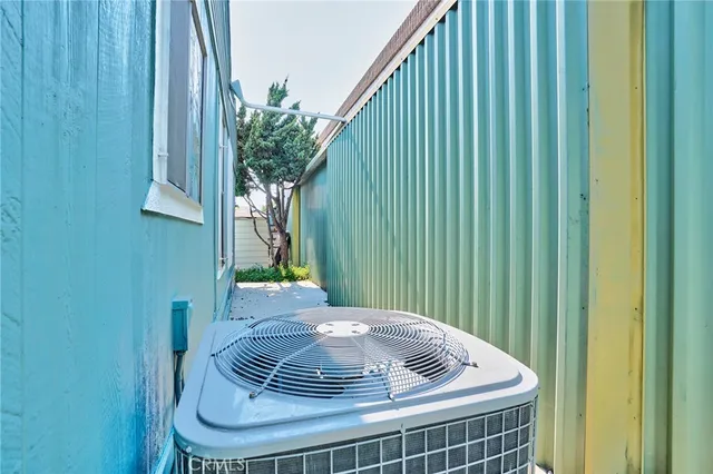 a view of a garden with a tree