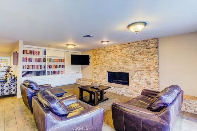 $330,000 | 1919 West Coronet Avenue, Unit 75, Anaheim, CA 92801