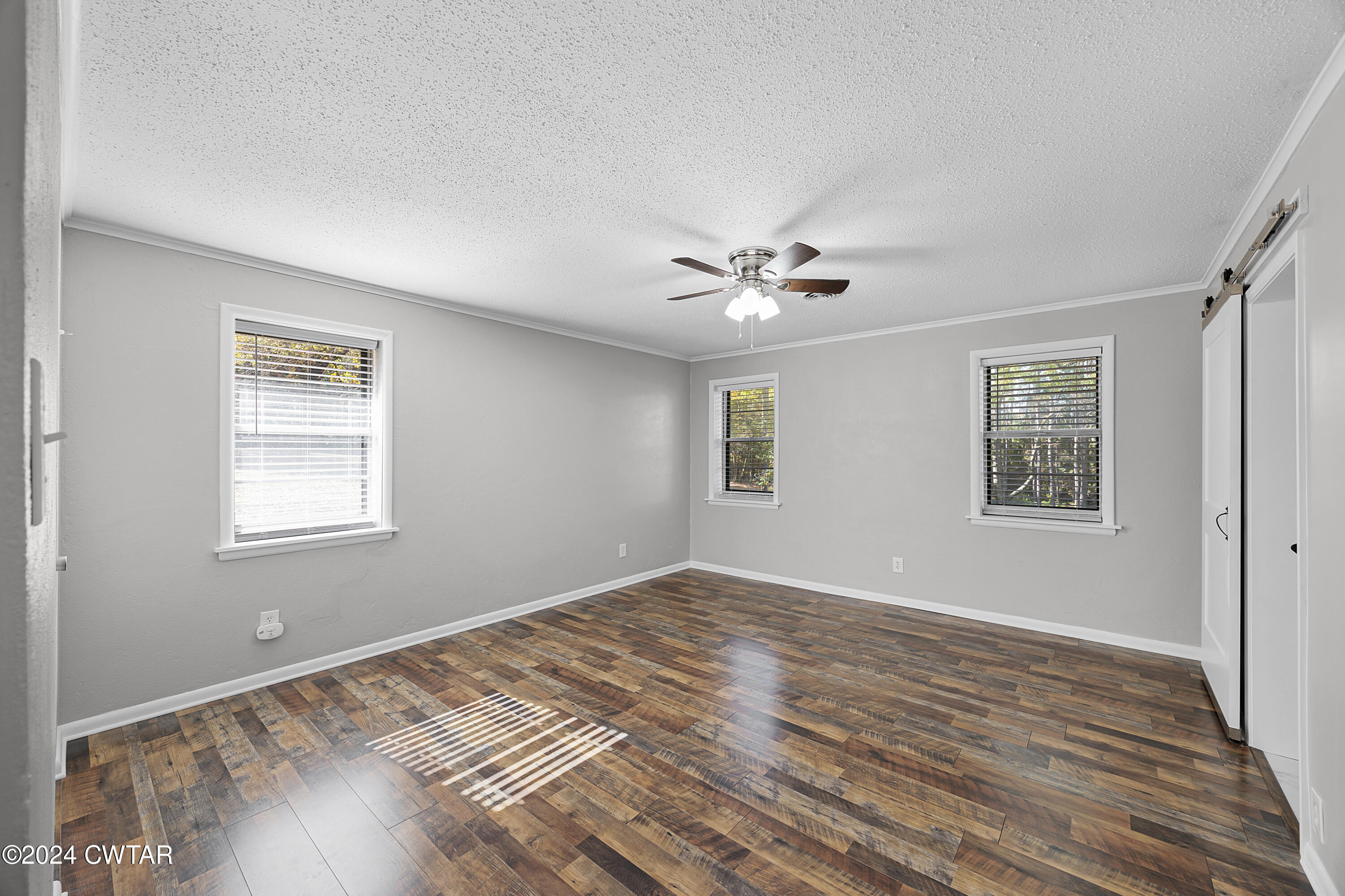 8360 Teague Road Medon, TN 38356 - Photo 8 of 22 a view of an empty room with a window