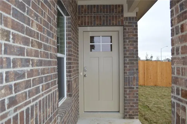 $2,300 | 2800 Bridekirk Drive, Round Rock, TX 78664