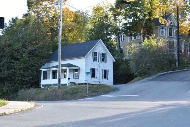 $189,000 | 1782 Main Street, St. Johnsbury, VT 05819