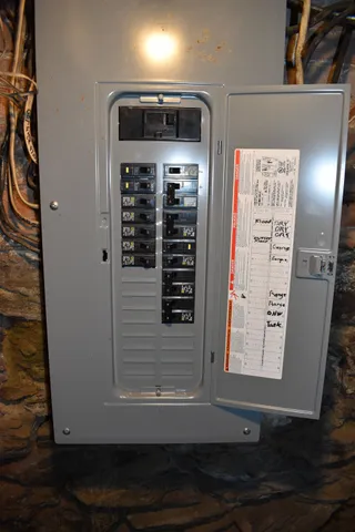 $189,000 | 1782 Main Street, St. Johnsbury, VT 05819