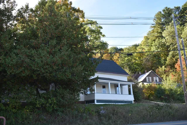 $189,000 | 1782 Main Street, St. Johnsbury, VT 05819