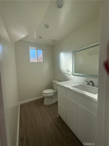 $3,200 | 13939 Leadwell Street, Van Nuys, CA 91405