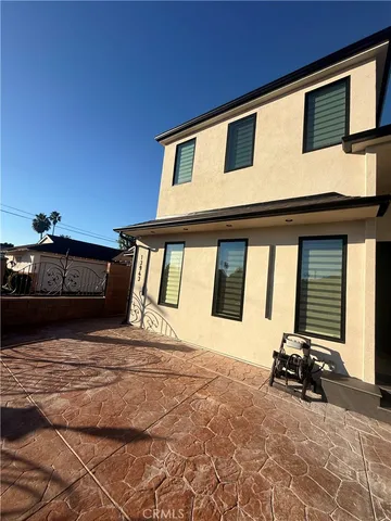 $3,200 | 13939 Leadwell Street, Van Nuys, CA 91405
