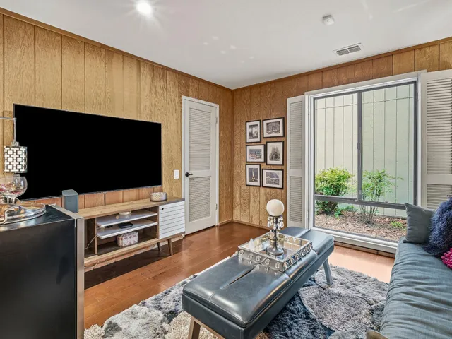 $718,000 | 506 Elmhurst Circle, Sacramento, CA 95825