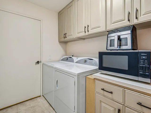 $718,000 | 506 Elmhurst Circle, Sacramento, CA 95825