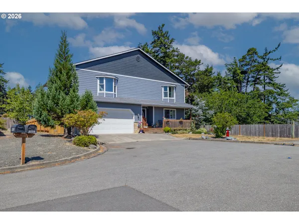 $640,000 | 1602 Ash Street, North Bend, OR 97459