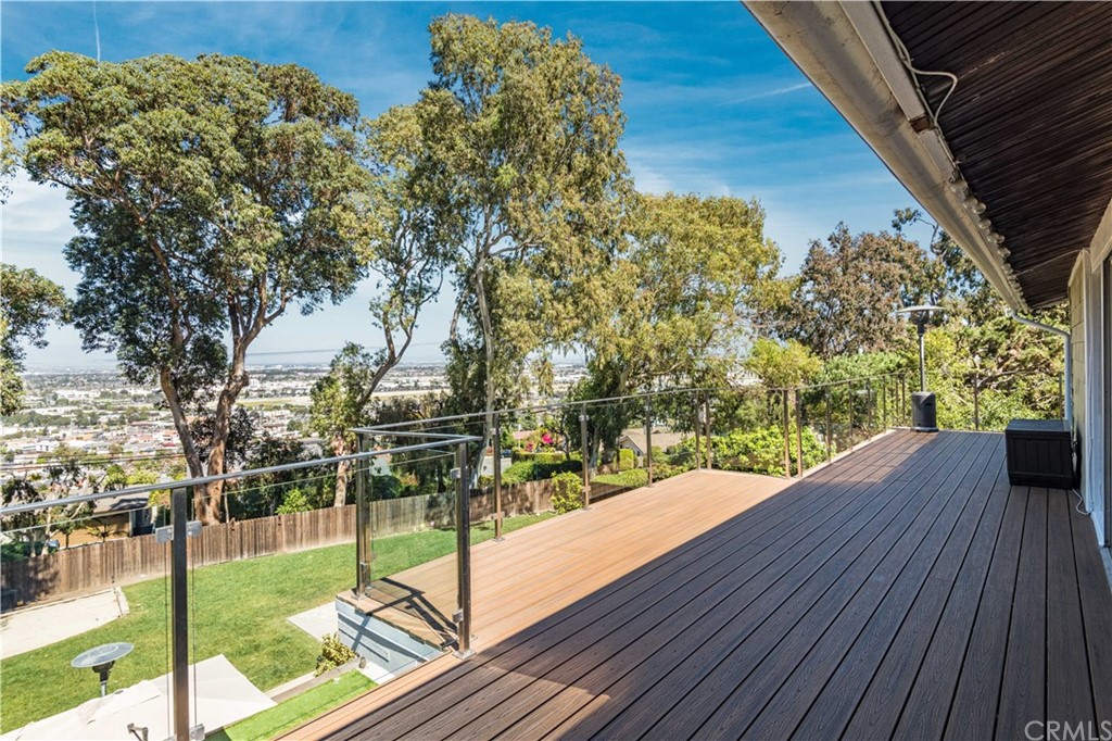 4329 Vía Azalea Palos Verdes Estates, CA 90274 - Photo 26 of 31 a view of a balcony with wooden floor