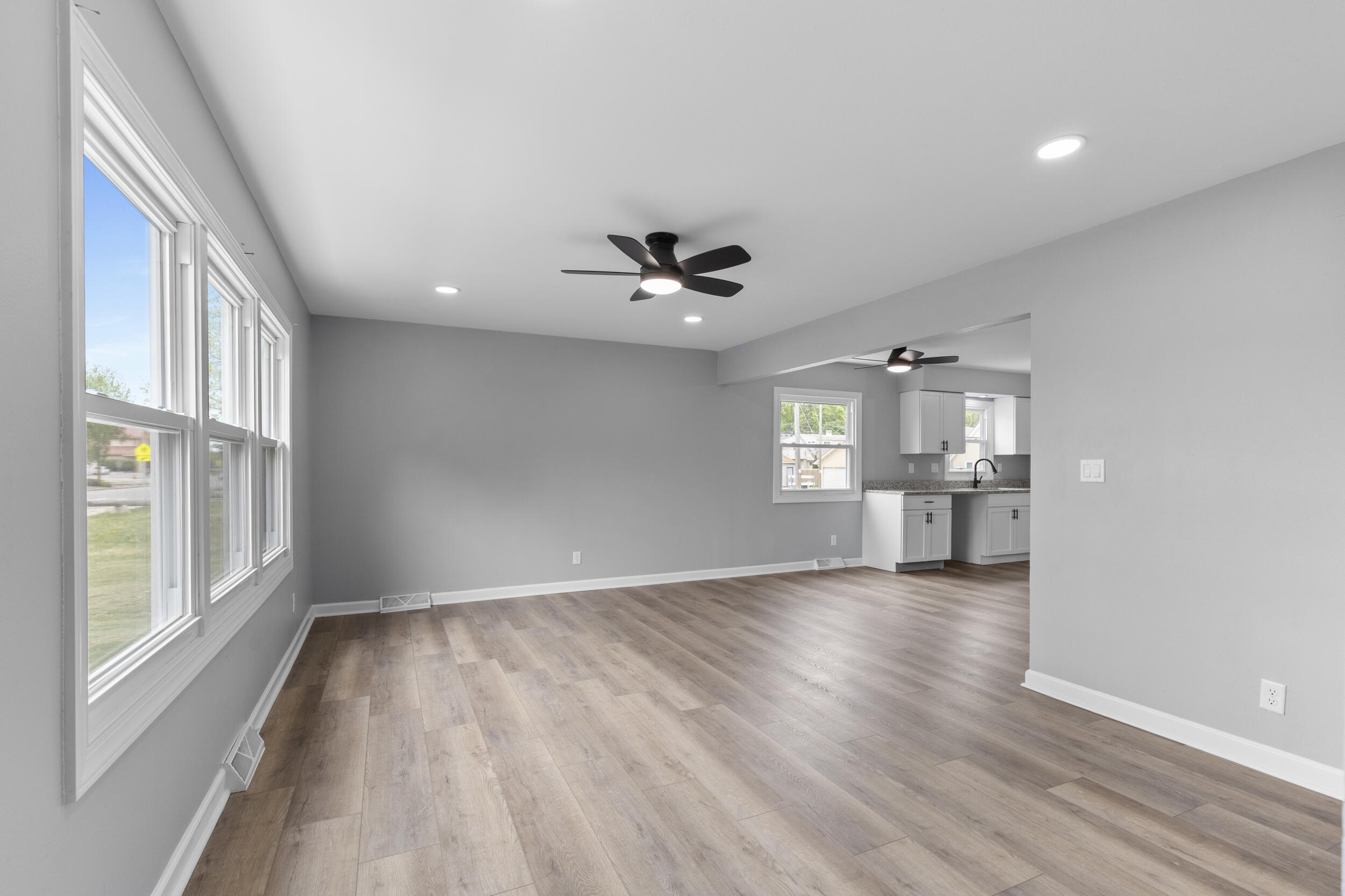 116 South 76th Street, Unit 118 Milwaukee, WI 53214 - Photo 8 of 37 Living Area