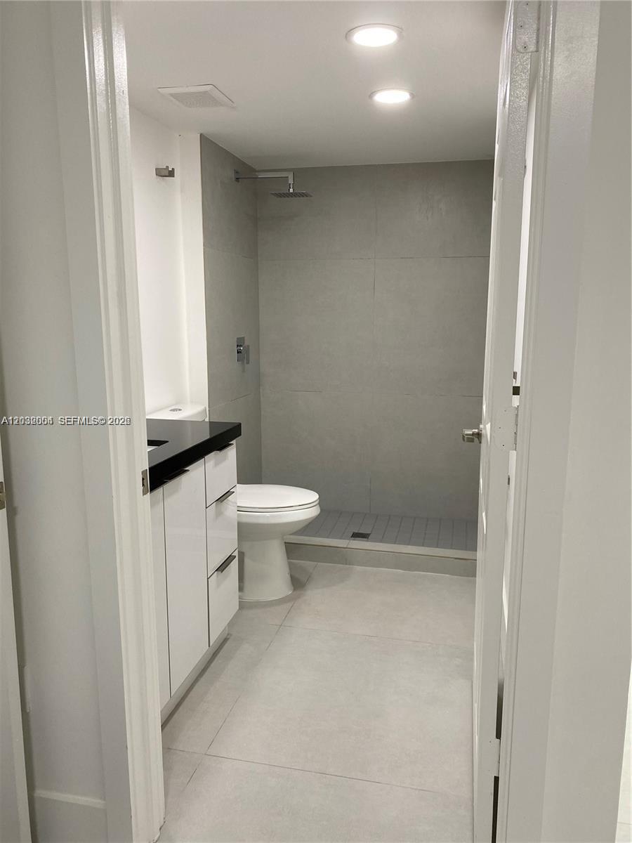 15480 Southwest 284th Street, Unit 2203 Homestead, FL 33033 - Photo 8 of 13 a bathroom with a toilet