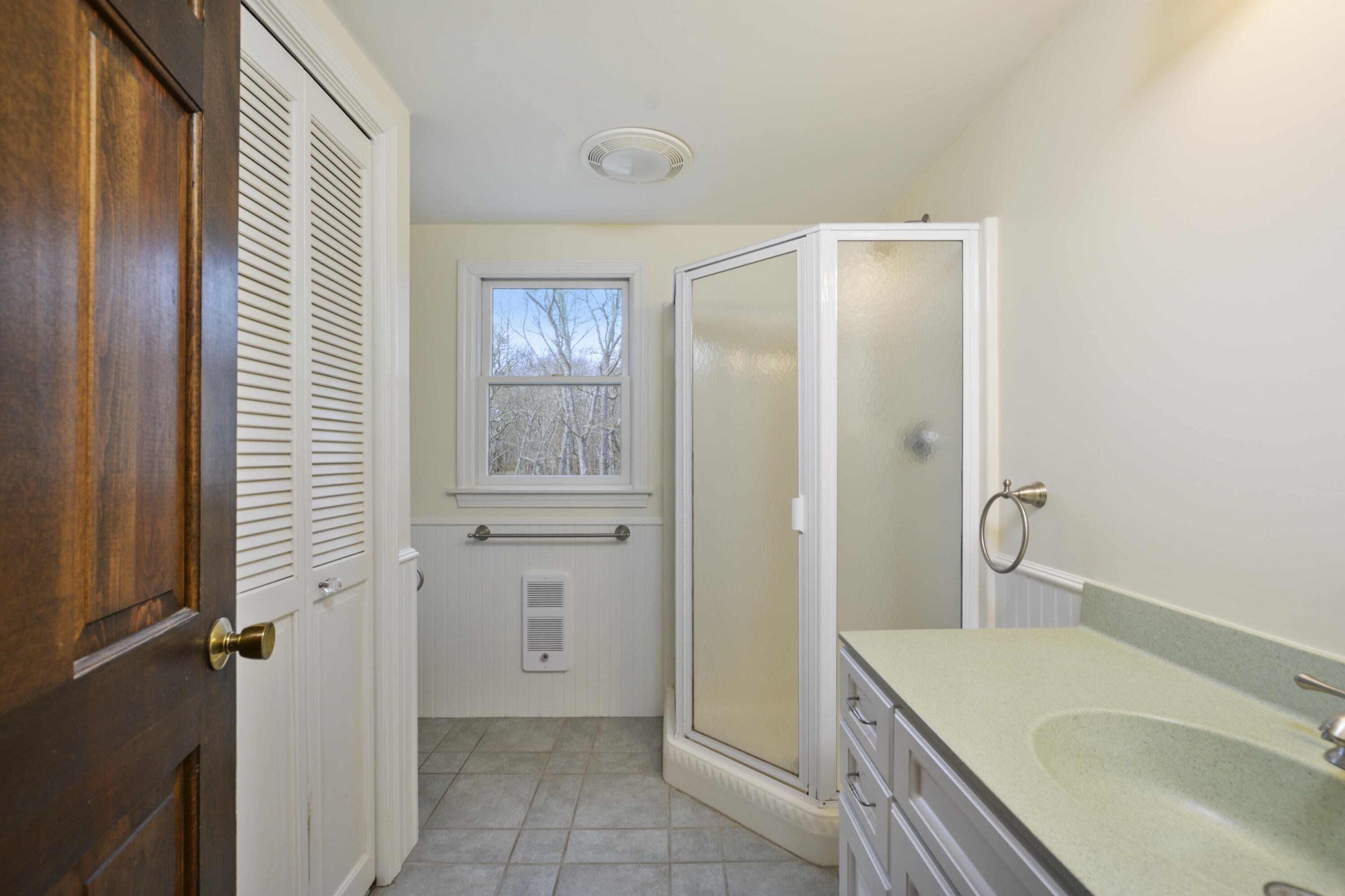 21 Topco Road Brewster, MA 02631 - Photo 12 of 31 Upstairs bath w/laundry
