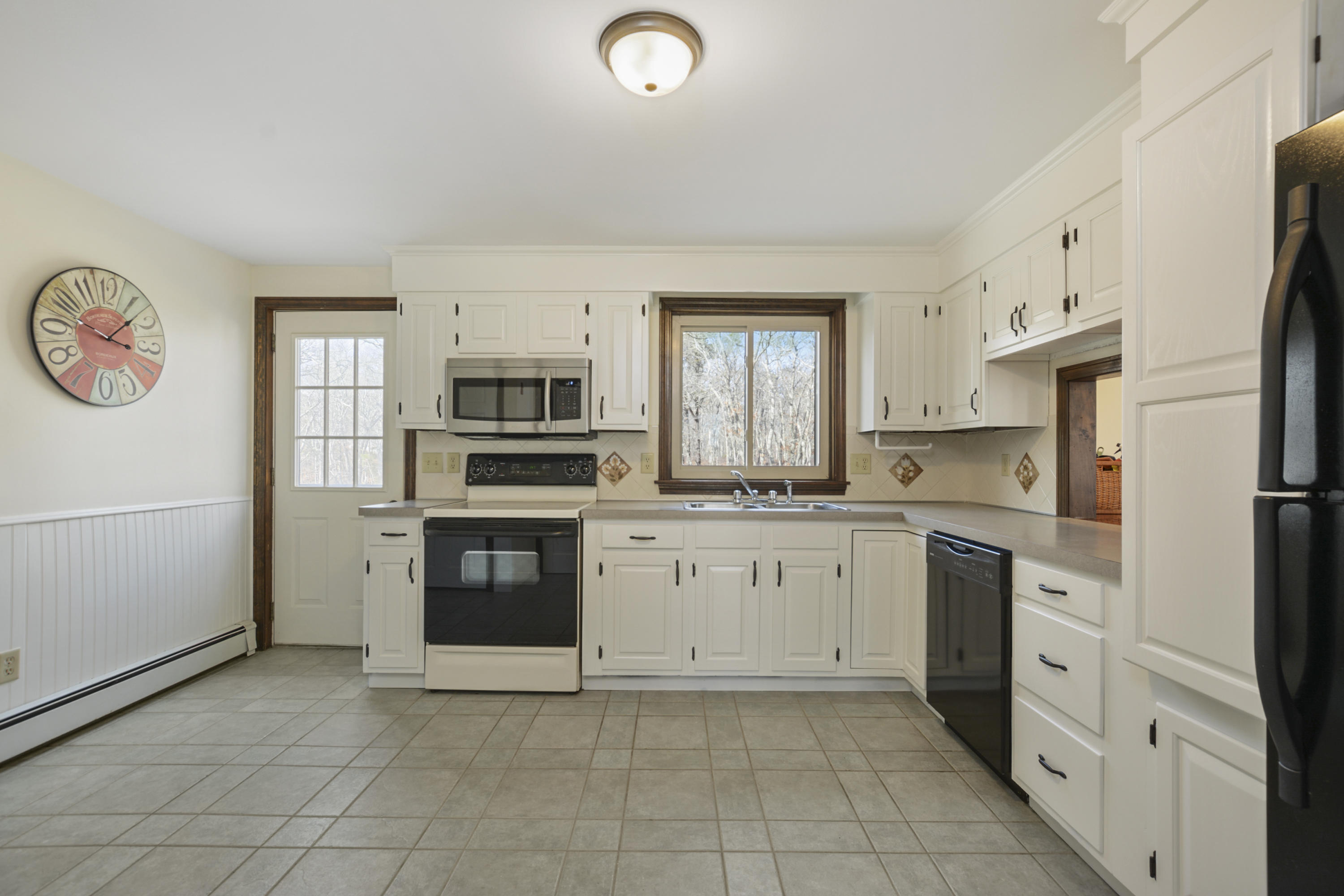 21 Topco Road Brewster, MA 02631 - Photo 5 of 31 Kitchen