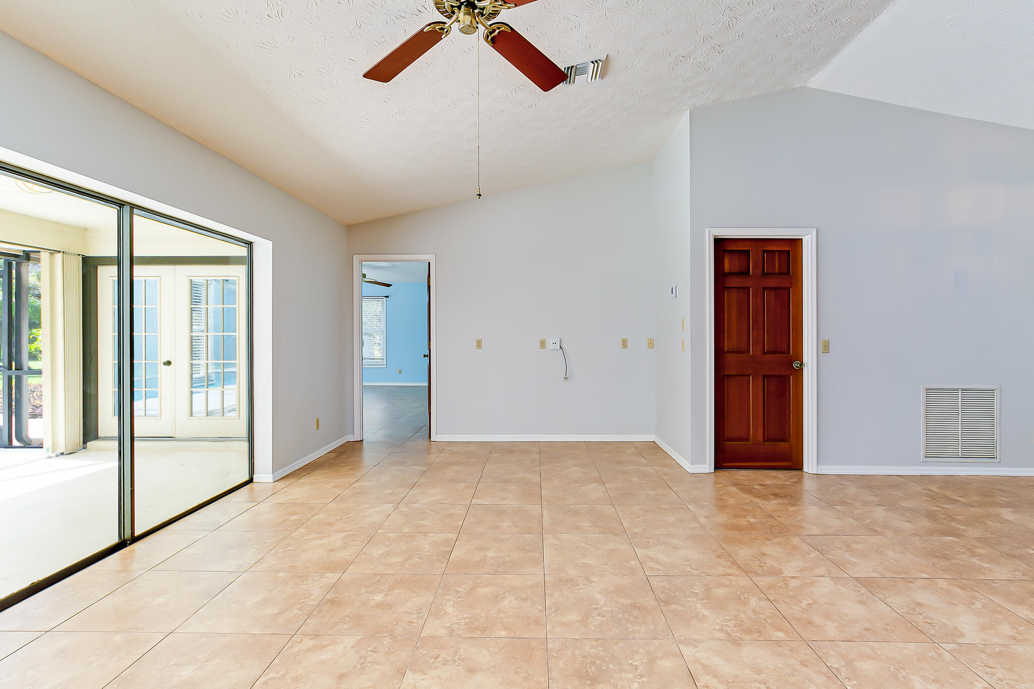 2771 Southeast Carthage Road Port St. Lucie, FL 34952 - Photo 10 of 33 2771Carthage-20