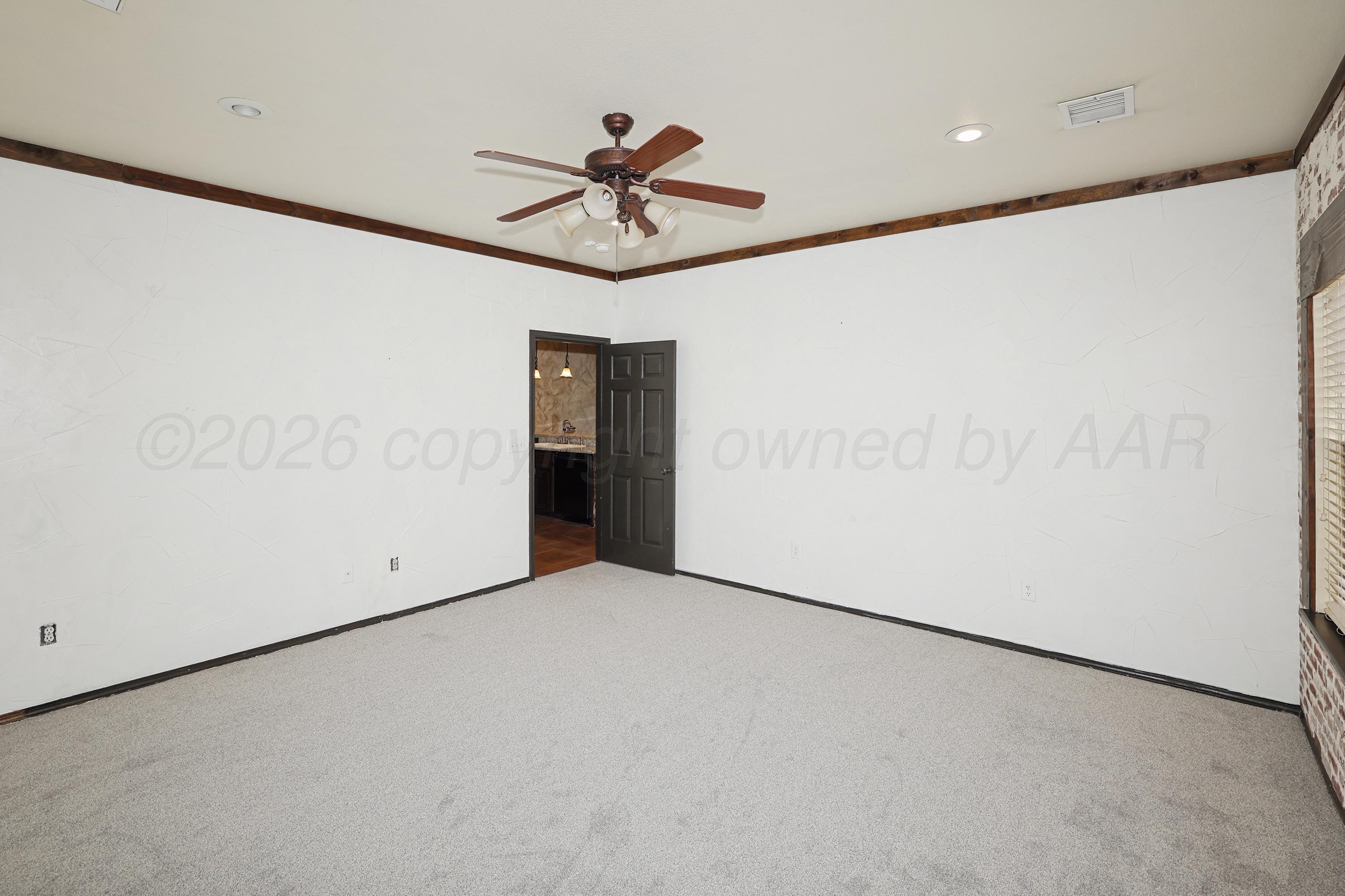 6803 Nick Street Amarillo, TX 79119 - Photo 12 of 33 14-Primary Bedroom