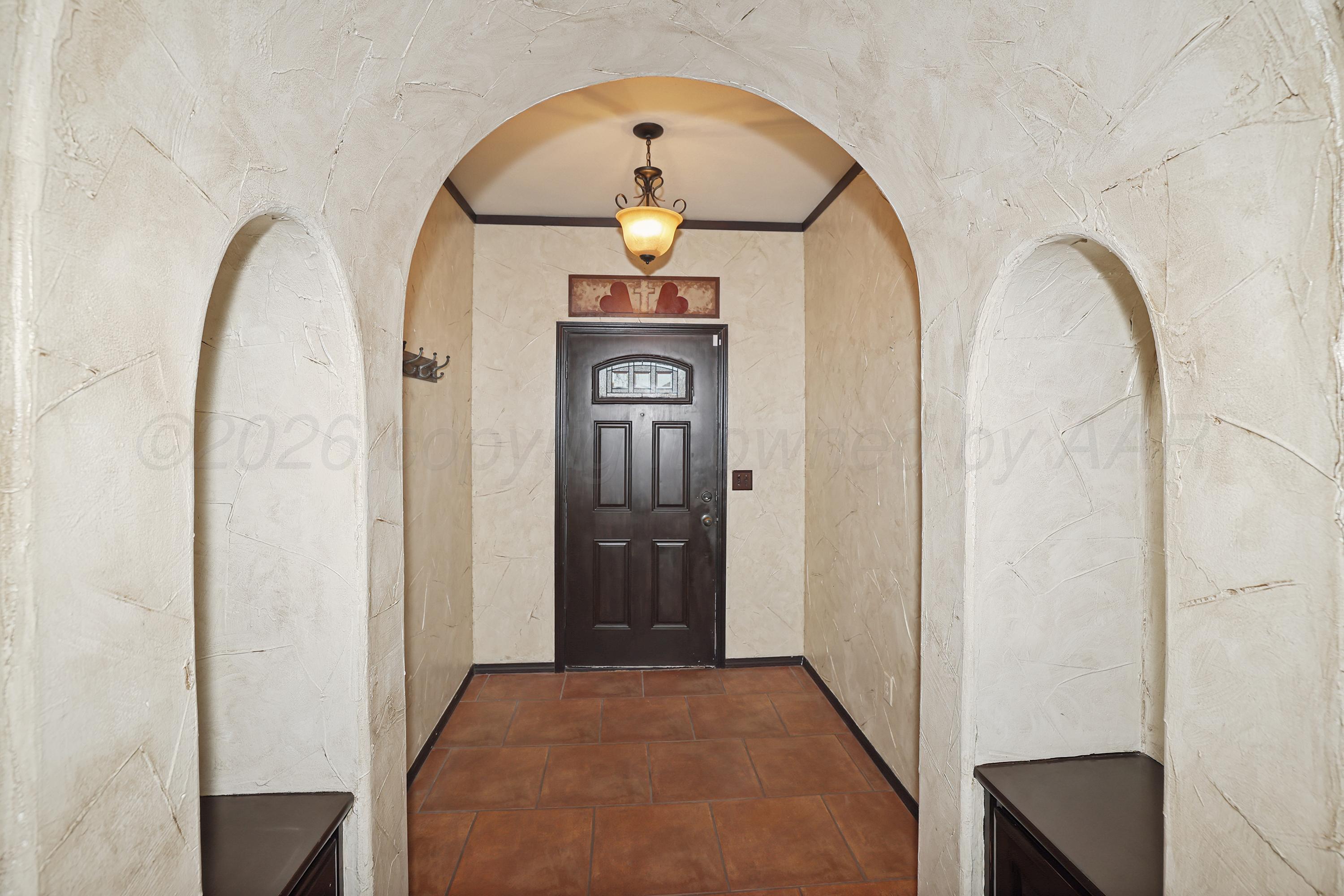 6803 Nick Street Amarillo, TX 79119 - Photo 3 of 33 4-Entry