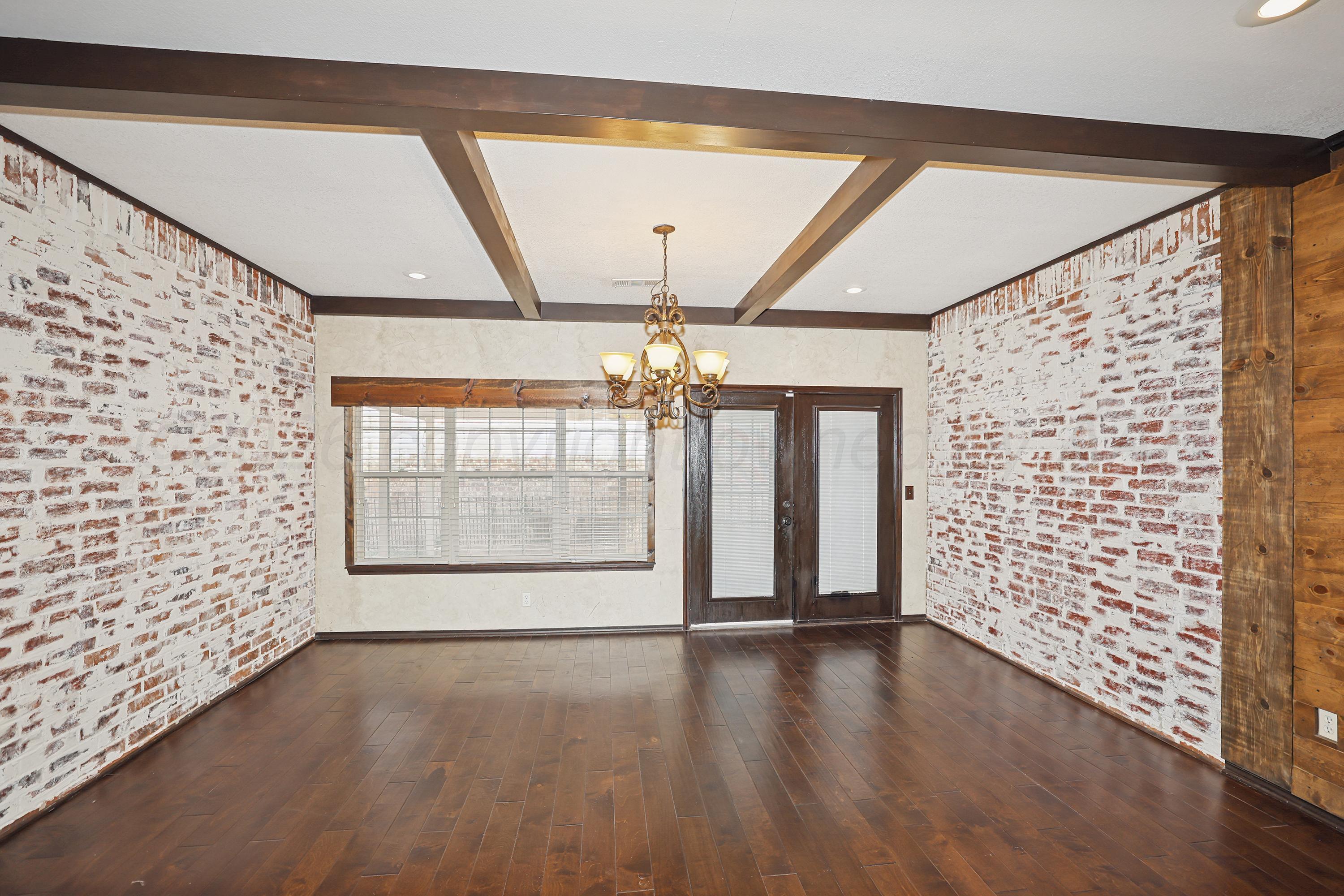 6803 Nick Street Amarillo, TX 79119 - Photo 8 of 33 10-Dining Area