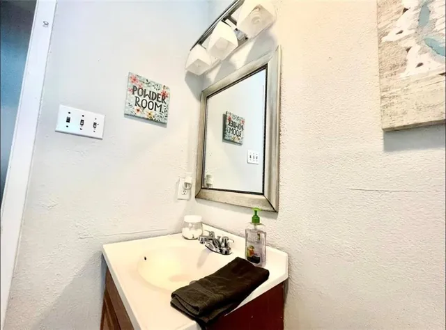 $2,500 | 1247 Kerlerec Street, New Orleans, LA 70116