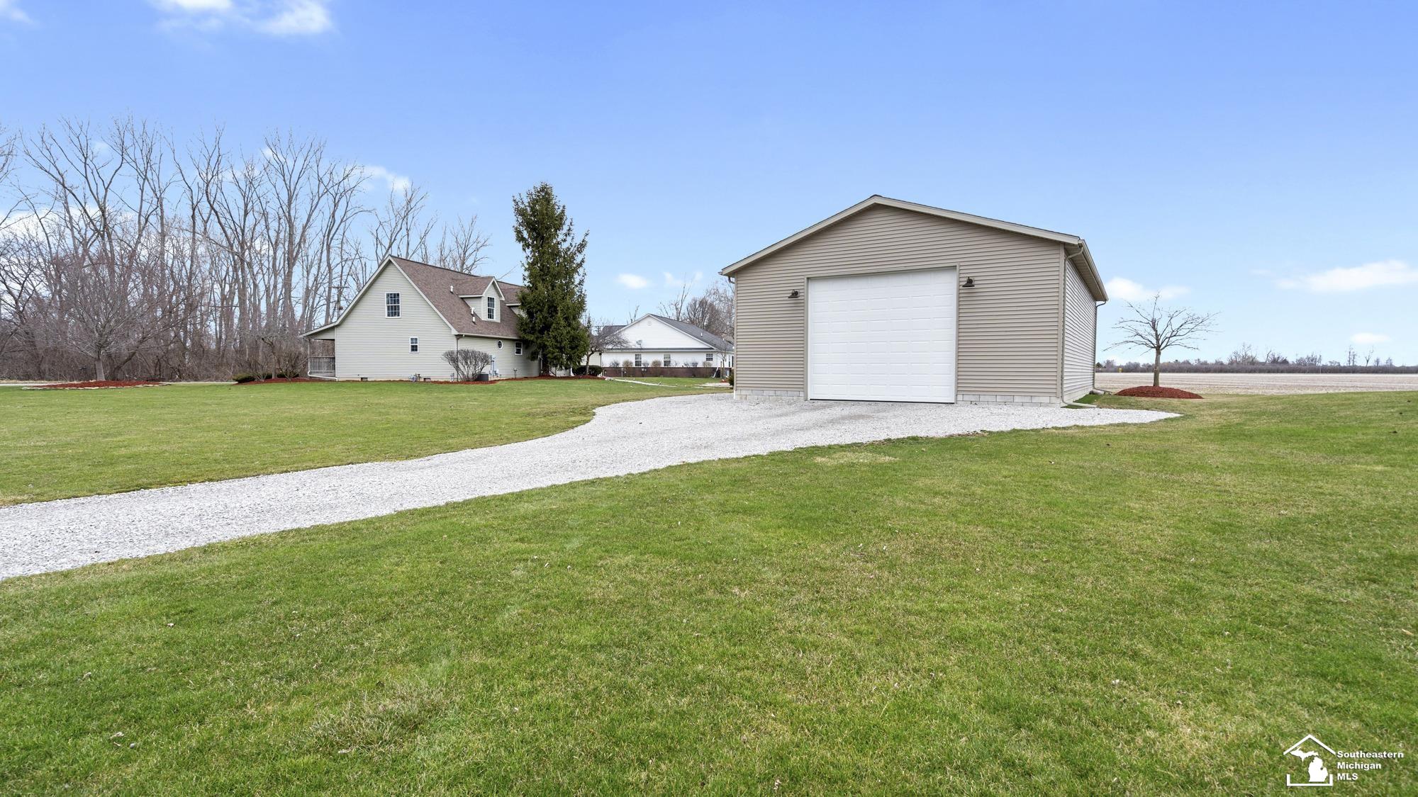 4307 Burke Road Newport, MI 48166 - Photo 39 of 46 50202401-0f854903-8264-4331-9104-c725e6c5f51f.JPG