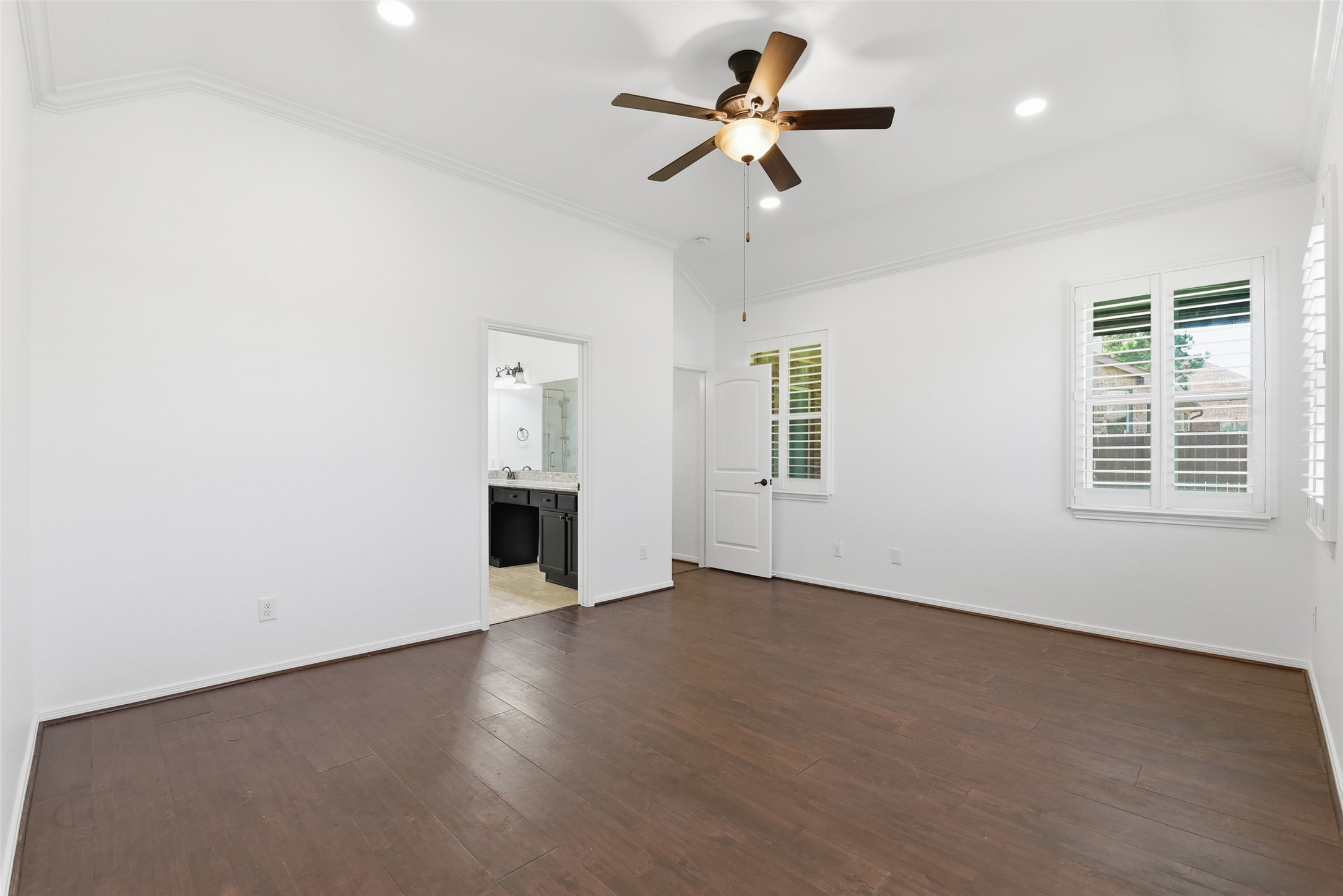 212 Fallow Buck Court Conroe, TX 77384 - Photo 19 of 33