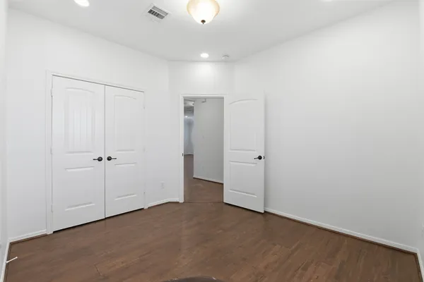 $2,500 | 212 Fallow Buck Court, Conroe, TX 77384