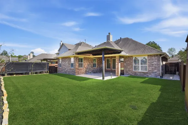 $2,500 | 212 Fallow Buck Court, Conroe, TX 77384