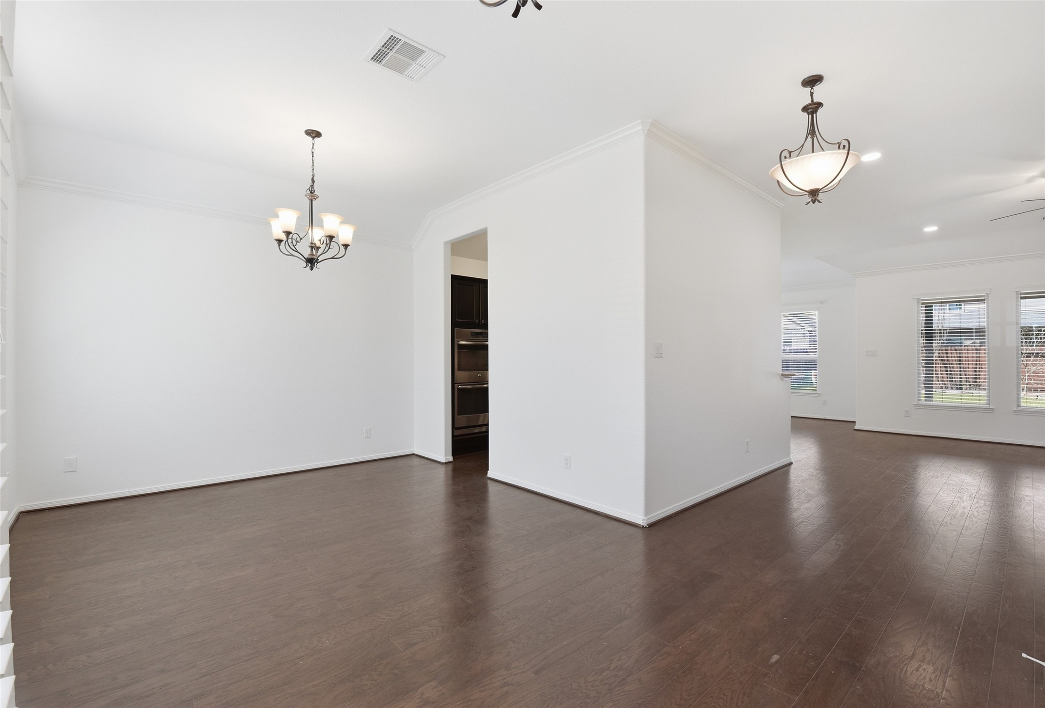 212 Fallow Buck Court Conroe, TX 77384 - Photo 5 of 33