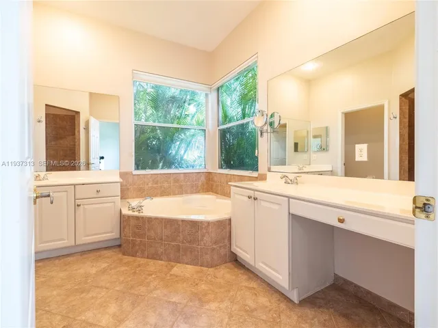 $899,000 | 903 Northwest 167th Avenue, Pembroke Pines, FL 33028