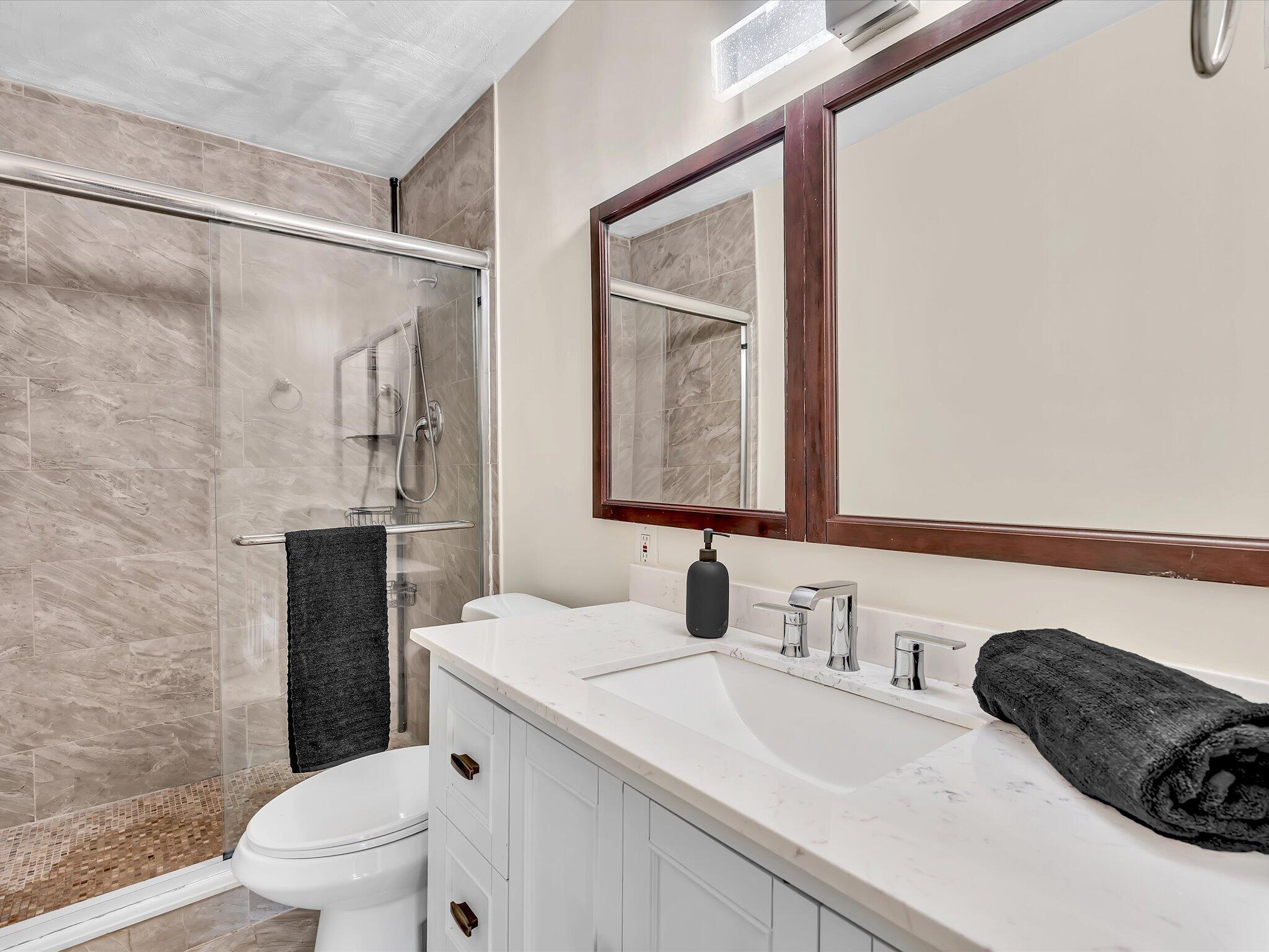 470 Northwest 20th Street, Unit 3020 Boca Raton, FL 33431 - Photo 19 of 43 Primary Bath