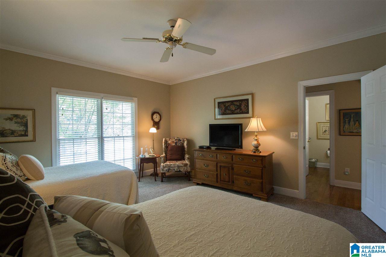 305 Newgate Court Alabaster, AL 35007 - Photo 20 of 50