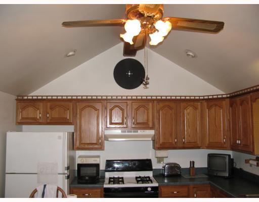 1054 Frye Road Jeannette, PA 15644 - Photo 6 of 10 Kitchen.