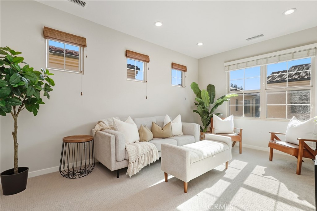 147 Excursion Irvine, CA 92618 - Photo 16 of 56