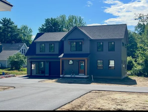$949,900 | 312 Pownal Road, Freeport, ME 04032