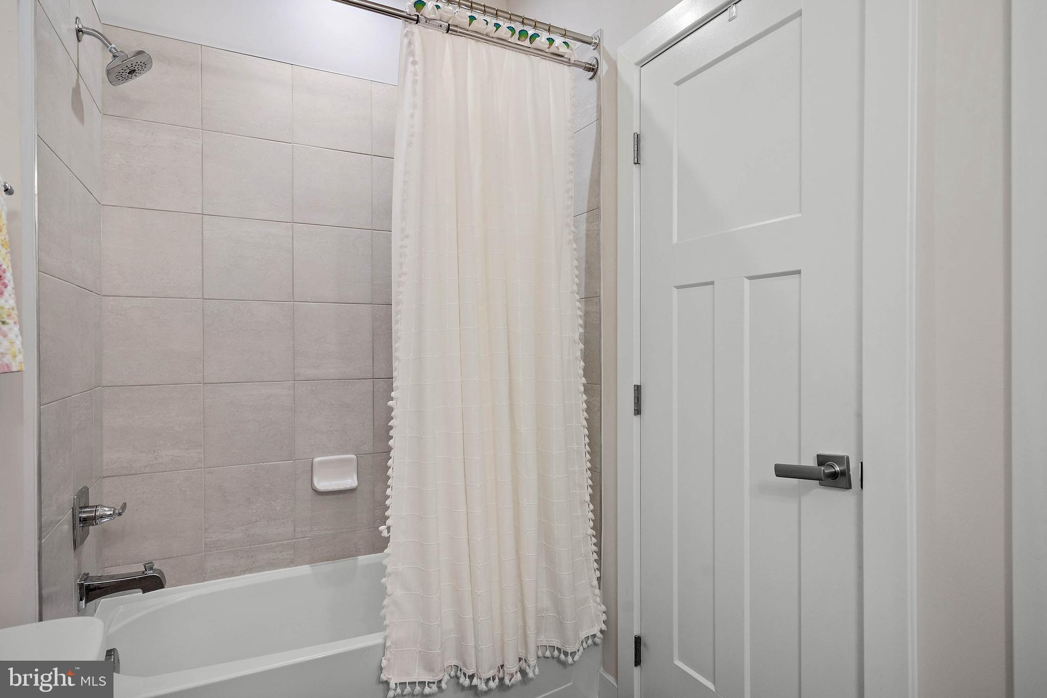 12159 Snug Harbor Road Berlin, MD 21811 - Photo 27 of 72 Guest Bathroom