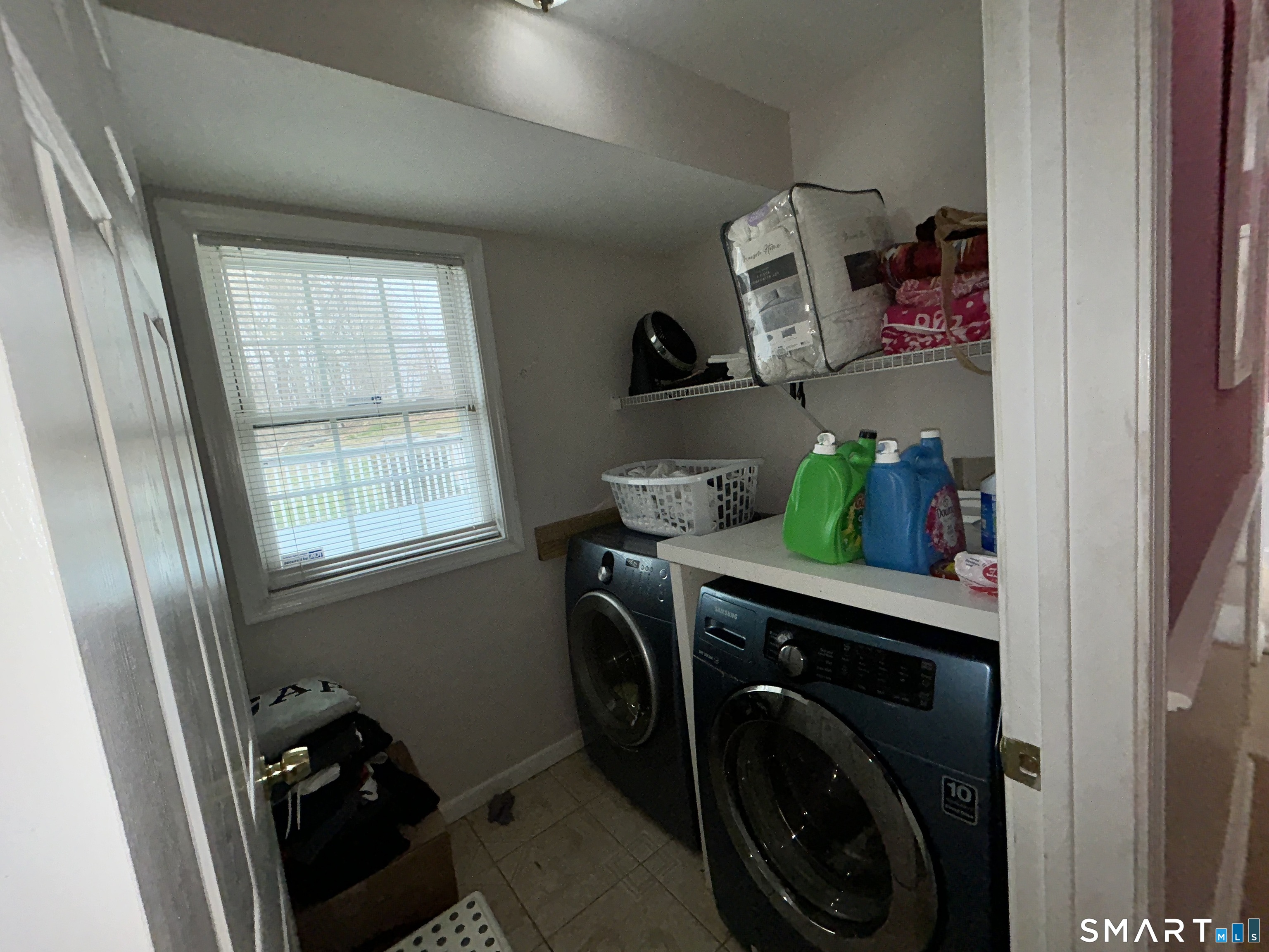 39 Asia Circle Bridgeport, CT 06610 - Photo 20 of 32