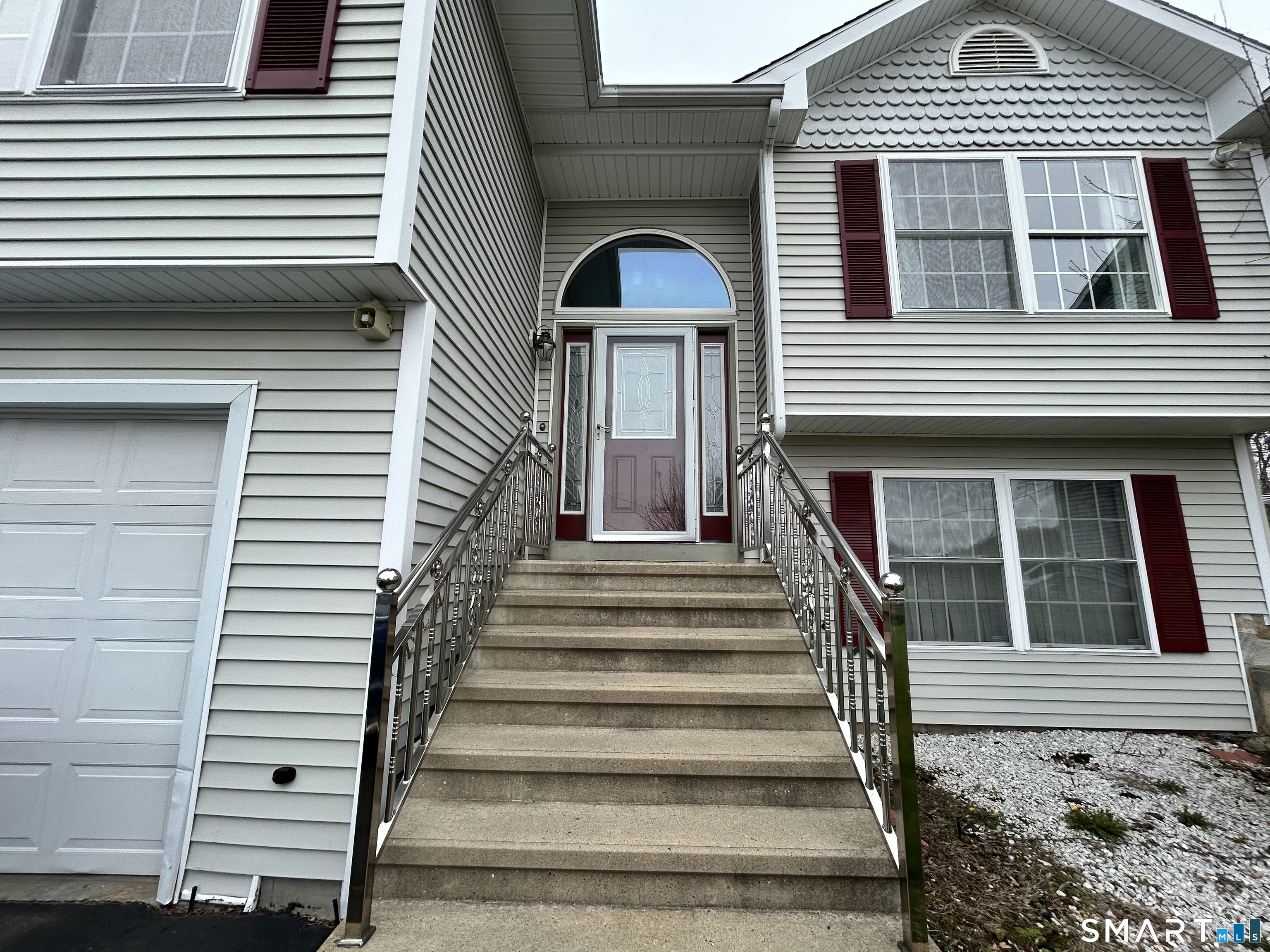 39 Asia Circle Bridgeport, CT 06610 - Photo 2 of 32