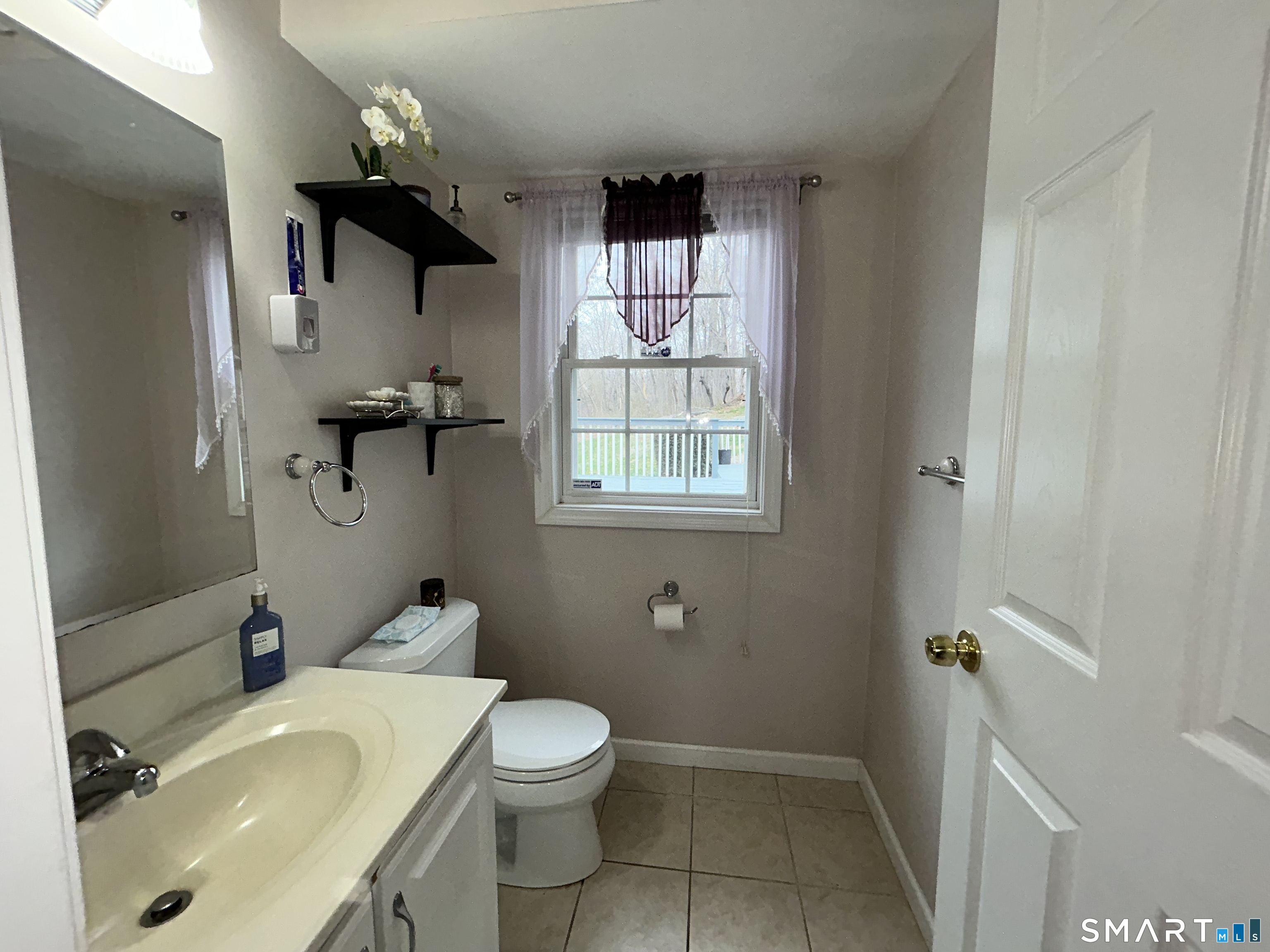 39 Asia Circle Bridgeport, CT 06610 - Photo 21 of 32